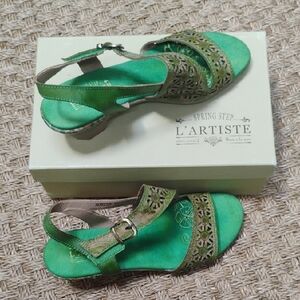 L'ATISTE Green Floral Sandals